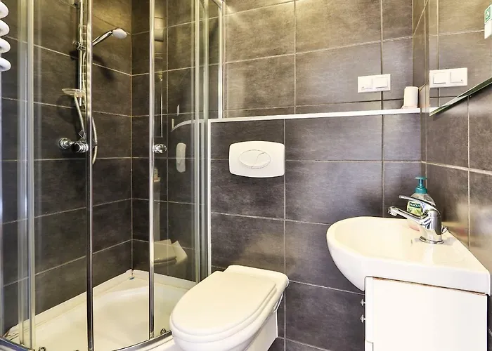 בית אירוח Rajski Zakatek אוסטראון