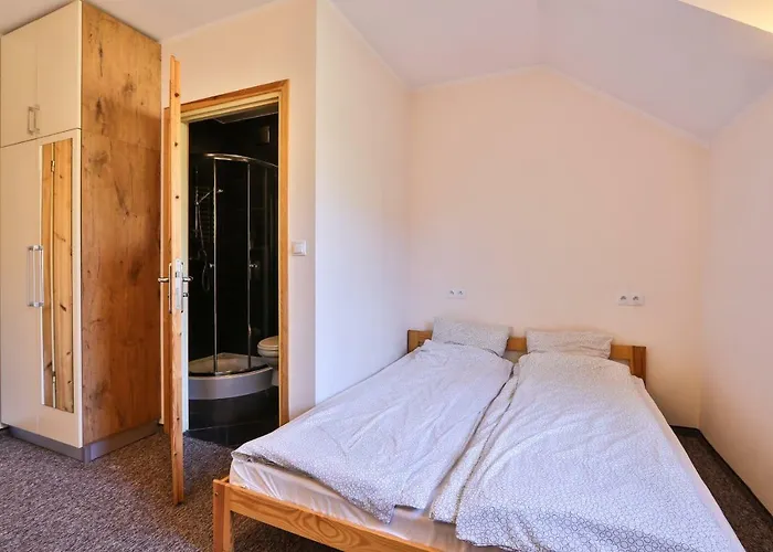 Rajski Zakatek אוסטראון