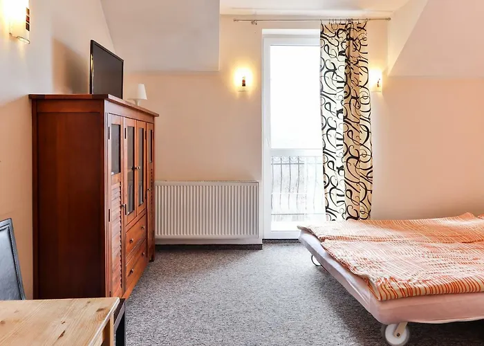 Rajski Zakatek אוסטראון